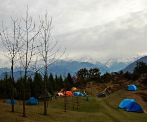 Camping at Deoria Tal
