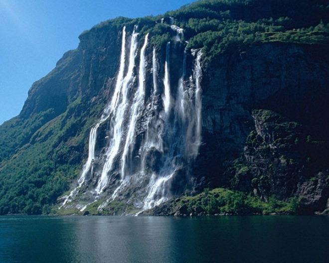 Seven Sister Waterfalls