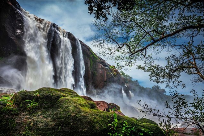 Athirapally Falls- coveringindia
