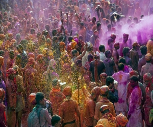 Holi